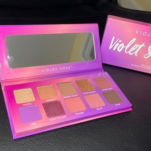 Violet Voss makeup palette